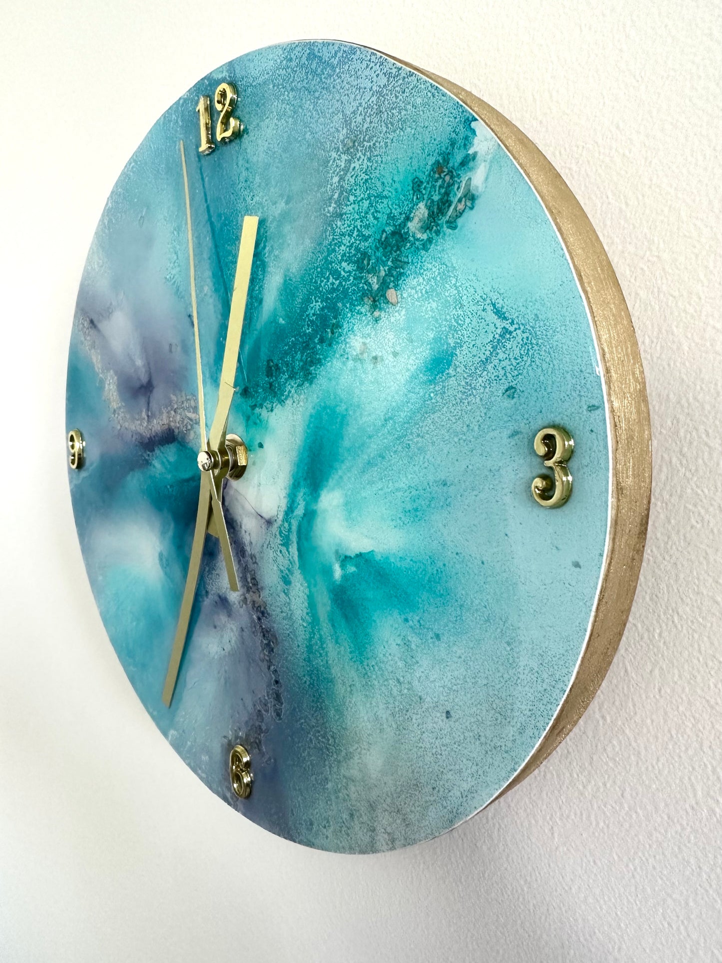 9” Round Wall Clock